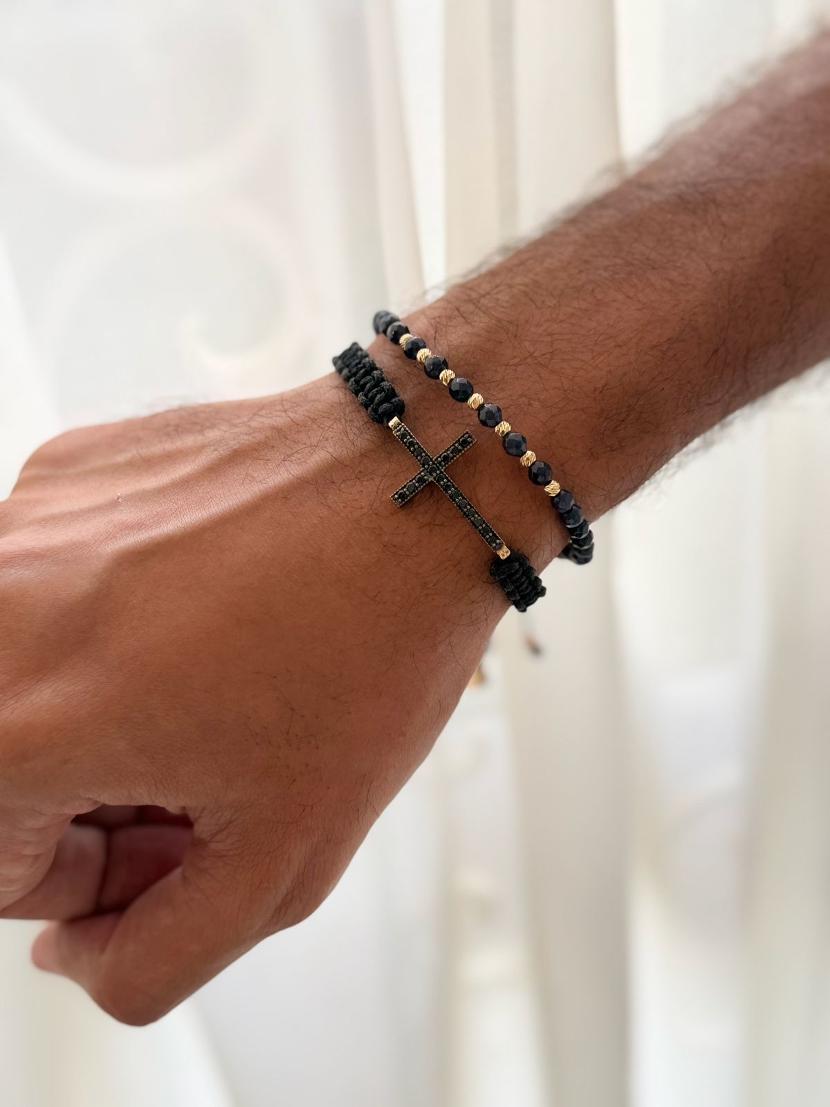 Onyx Cross
